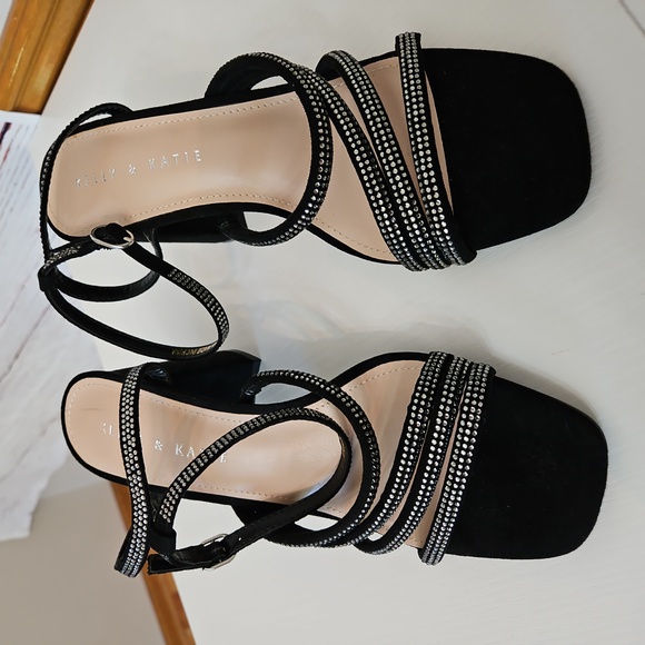NWT Killy & Katie Womens Cadene Sandals Size 7.5M - Picture 2 of 8